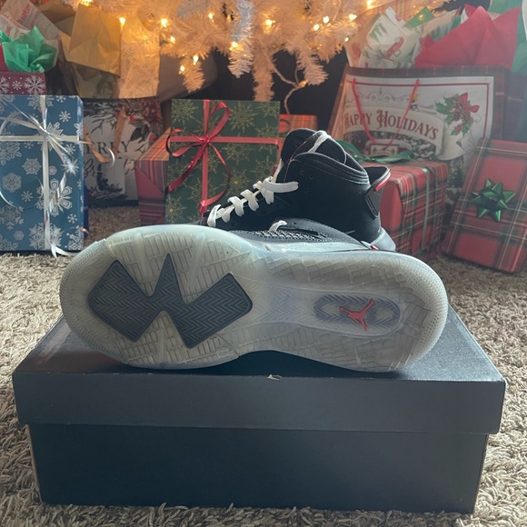 Jordan Mars 270 Metallic (GS) - Picture 5 of 8